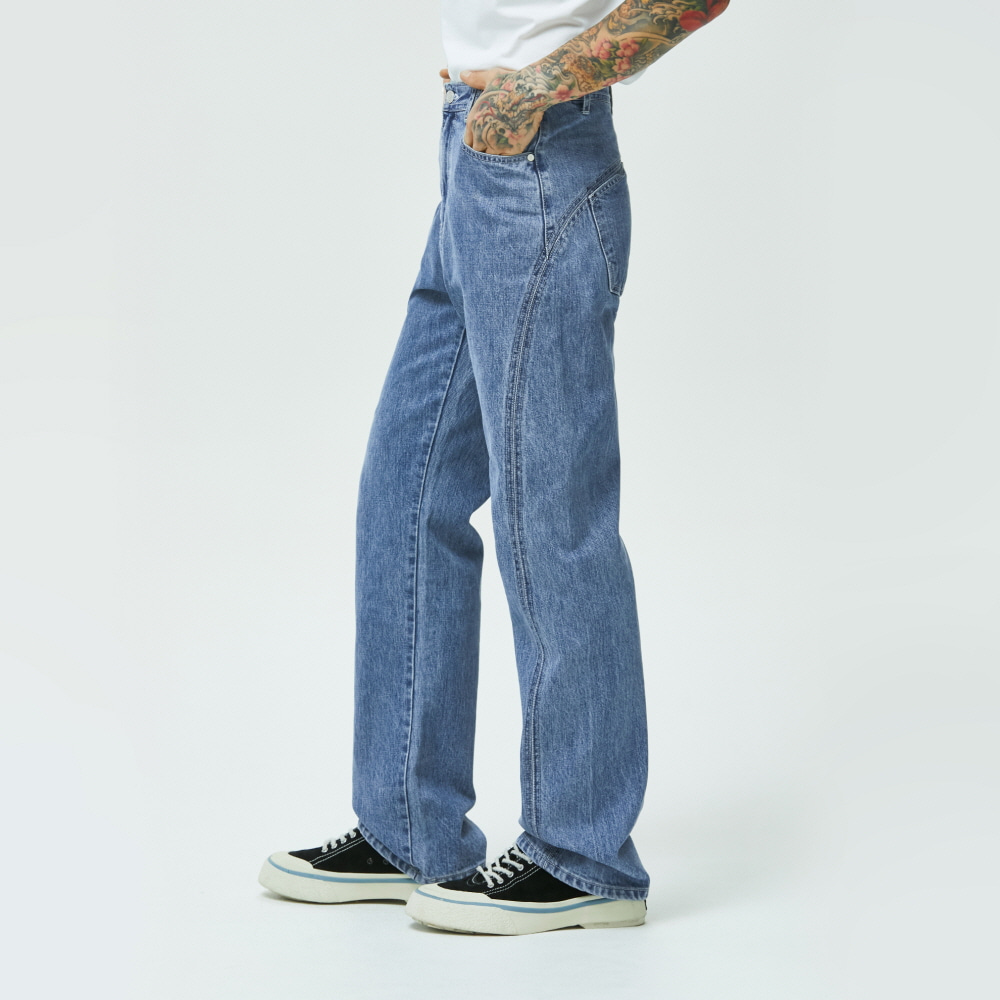 Oval Stitch Wide Straight Jeans DCPT021Blue