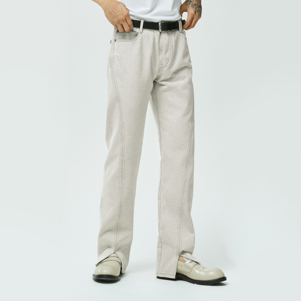 Oval Stitch Straight Slit Jeans DCPT020Ecru