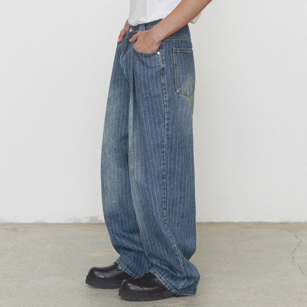 Deep Pleats Wide Jeans DCPT030STBlue